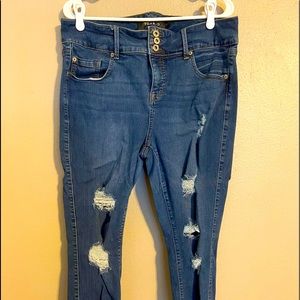 Size 16 ankle distressed torrid jeggings
